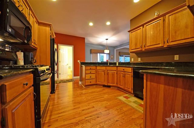 10632 N Westlakes Dr, Fort Wayne, IN 46804 photo 7