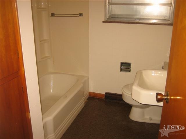 3622 Plaza Dr, Fort Wayne, IN 46806 photo 11