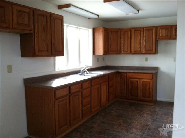 910 W Washington St, Bluffton, IN 46714 photo 6