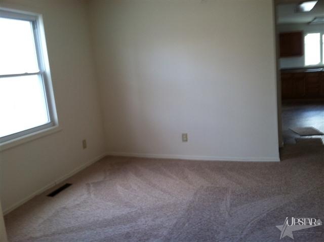 910 W Washington St, Bluffton, IN 46714 photo 8