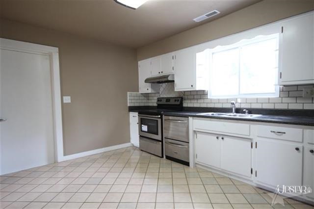 2721 Hobson Rd, Fort Wayne, IN 46805 photo 4