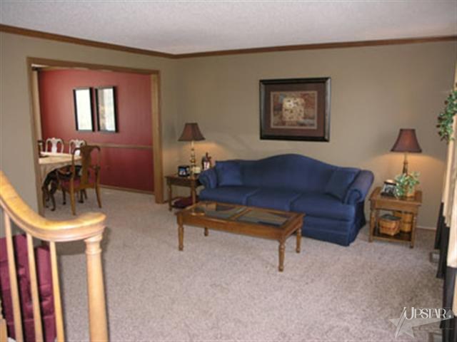 6302 Hillsboro Ln, Fort Wayne, IN 46835 photo 3