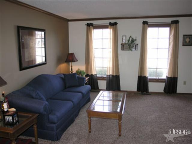 6302 Hillsboro Ln, Fort Wayne, IN 46835 photo 5