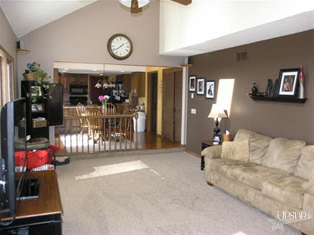 6302 Hillsboro Ln, Fort Wayne, IN 46835 photo 9