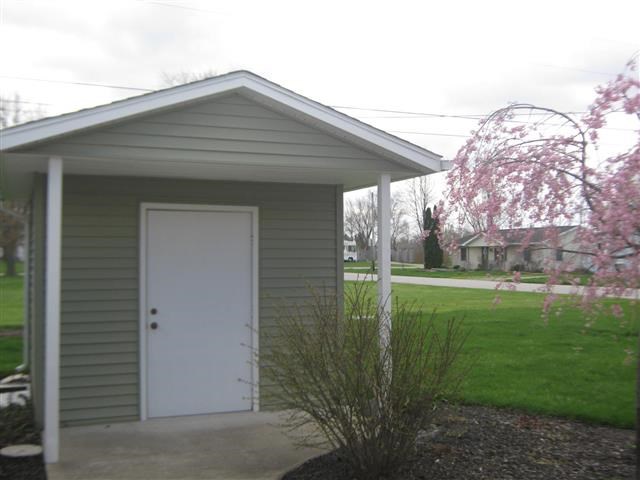 1464 W Cherry St, Bluffton, IN 46714 photo 15