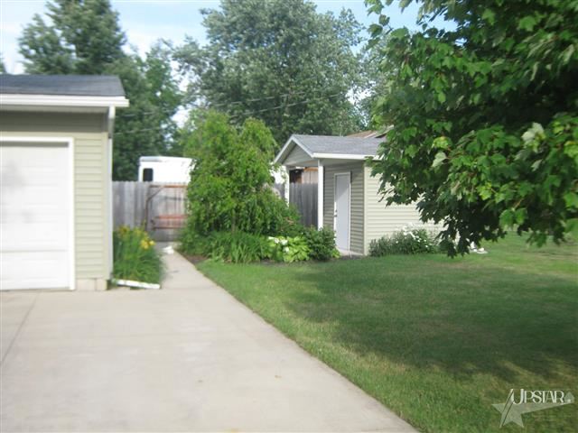 1464 W Cherry St, Bluffton, IN 46714 photo 19