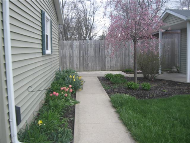 1464 W Cherry St, Bluffton, IN 46714 photo 16