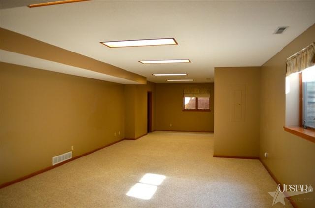 2261 N Shady Ln, Bluffton, IN 46714 photo 23