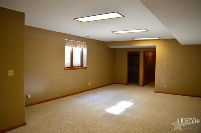 2261 N Shady Ln, Bluffton, IN 46714 photo 24