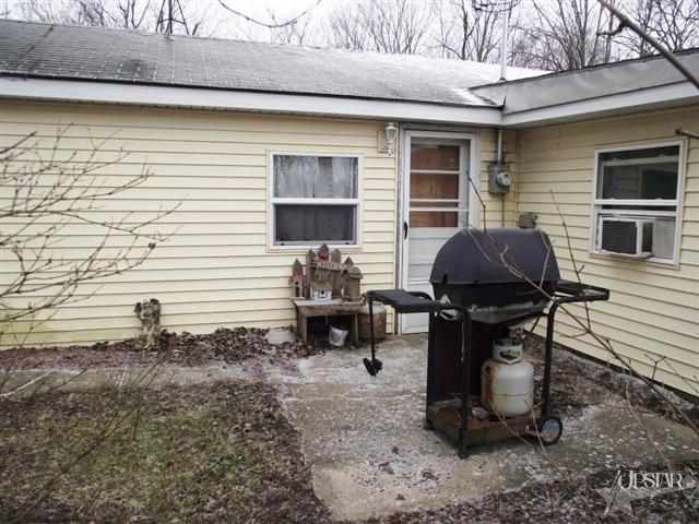 976 W Sheckler Rd, Columbia City, IN 46725 photo 3
