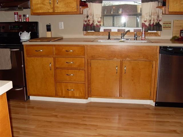566 Sherwayne Dr, Berne, IN 46711 photo 7