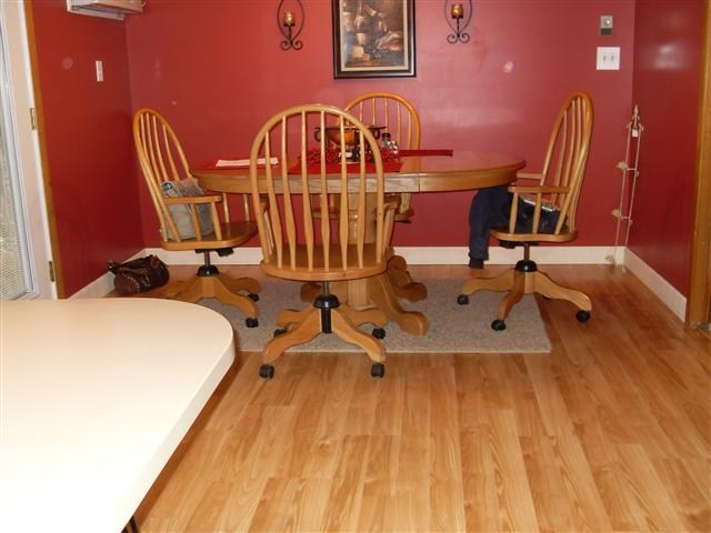 566 Sherwayne Dr, Berne, IN 46711 photo 4
