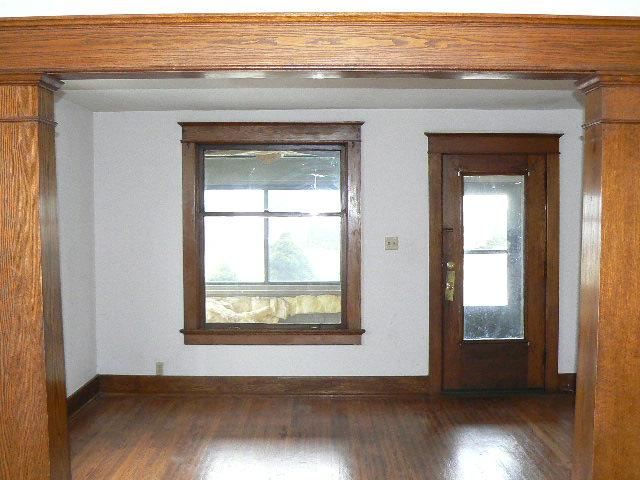 325 Mckinnie Ave, Fort Wayne, IN 46806 photo 2