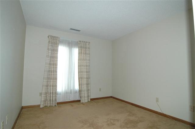 7410 Leswood Ct, Fort Wayne, IN 46816 photo 11
