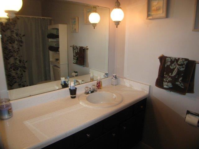 1328 Kenwood Dr, Bluffton, IN 46714 photo 16