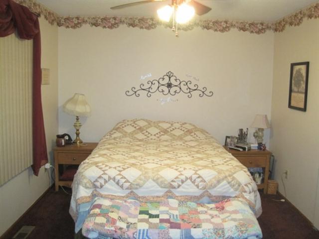 104 N Bunn St, Ossian, IN 46777 photo 6