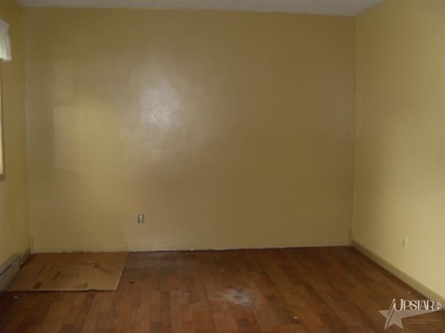 905 Phillip St, Auburn, IN 46706 photo 4