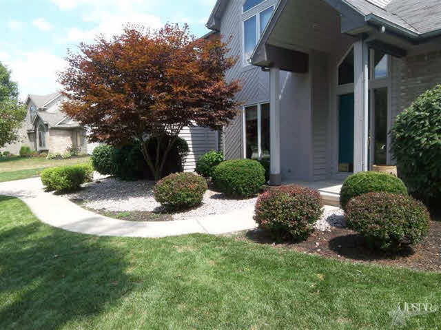 2719 Crossbranch Ct, Fort Wayne, IN 46825 photo 2