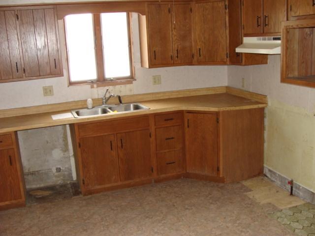 303 First St, Warren, IN 46792 photo 9