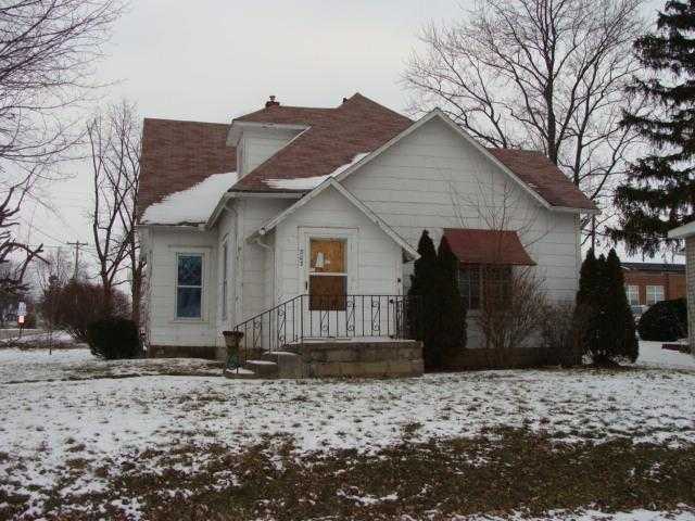 303 First St, Warren, IN 46792 photo 1