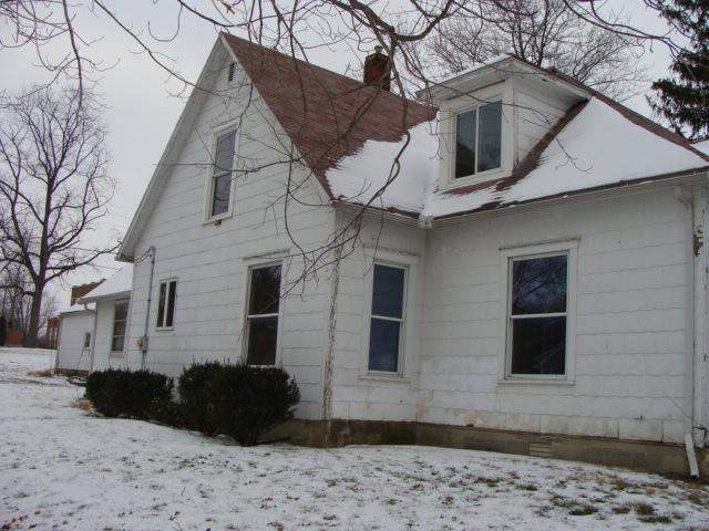 303 First St, Warren, IN 46792 photo 3