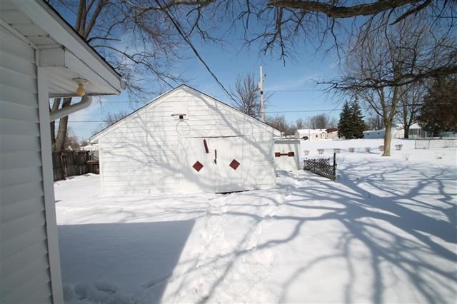 3907 Clermont Ave, Fort Wayne, IN 46806 photo 3