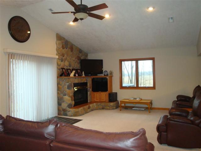 6611 N 200 W, Columbia City, IN 46725 photo 3