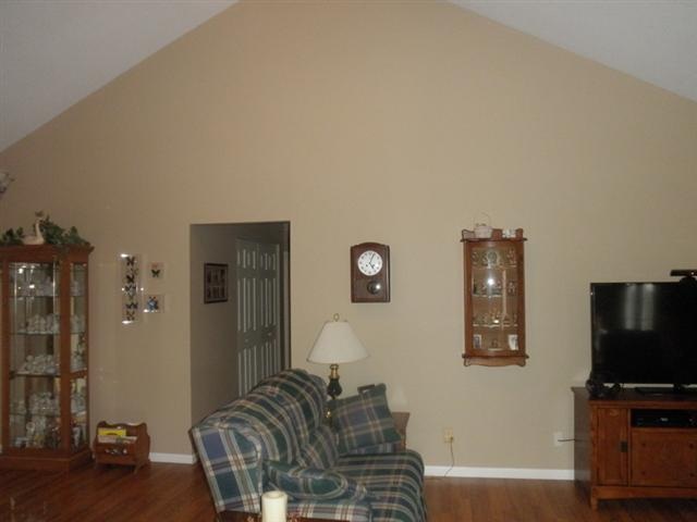 407 Blakewood Ct, Ossian, IN 46777 photo 5