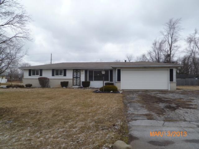 2507 Oakwood Dr, Fort Wayne, IN 46816 photo 1