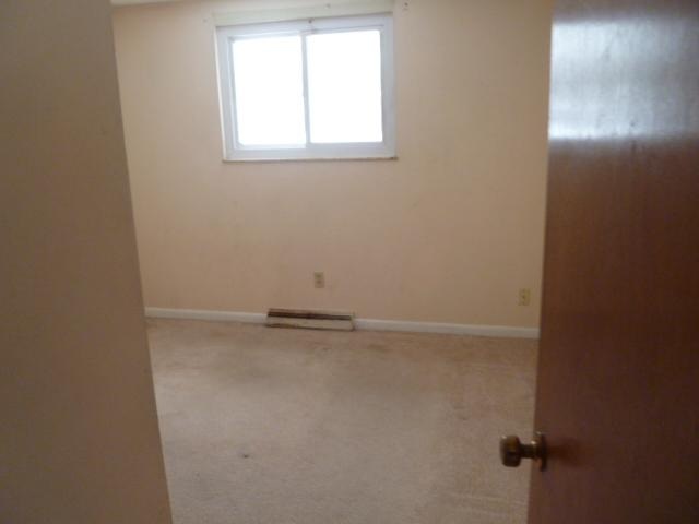 2507 Oakwood Dr, Fort Wayne, IN 46816 photo 12