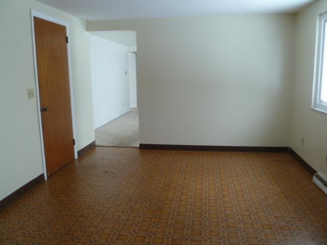 2507 Oakwood Dr, Fort Wayne, IN 46816 photo 5
