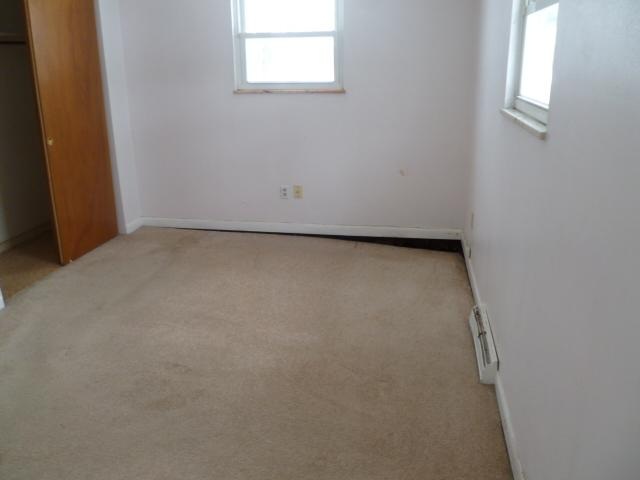 2507 Oakwood Dr, Fort Wayne, IN 46816 photo 9