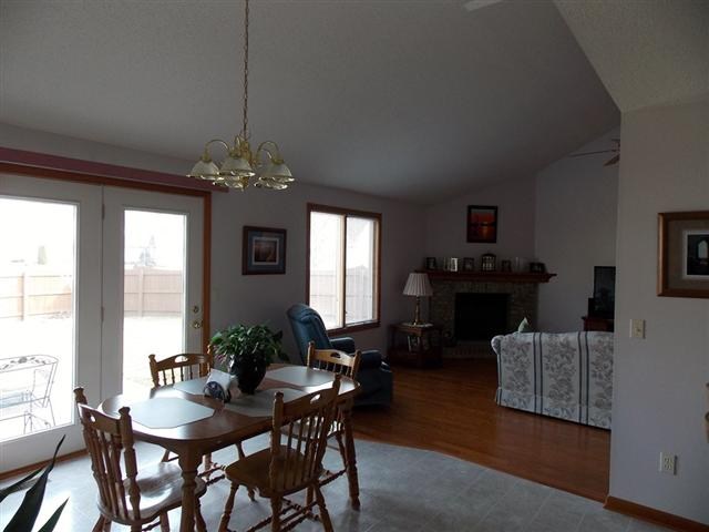 1129 Hidden Creek Cv, Fort Wayne, IN 46845 photo 9