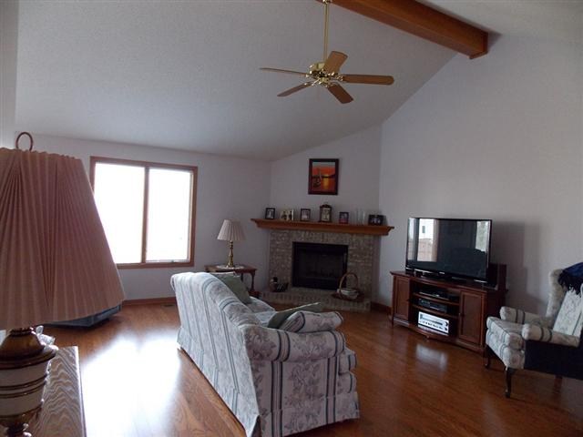 1129 Hidden Creek Cv, Fort Wayne, IN 46845 photo 13