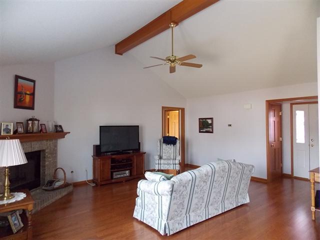 1129 Hidden Creek Cv, Fort Wayne, IN 46845 photo 11