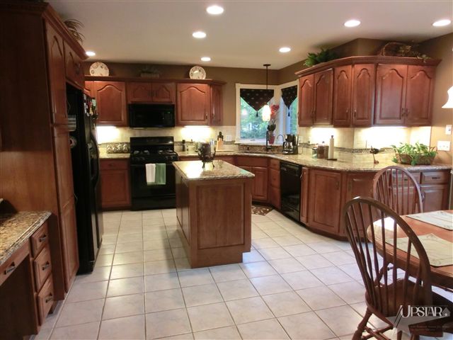6426 Cherry Hill Pkwy, Fort Wayne, IN 46835 photo 10