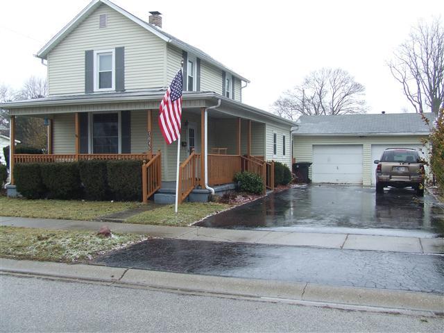 1045 Harris St, Huntington, IN 46750 photo 1