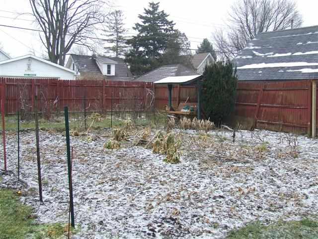 1045 Harris St, Huntington, IN 46750 photo 5