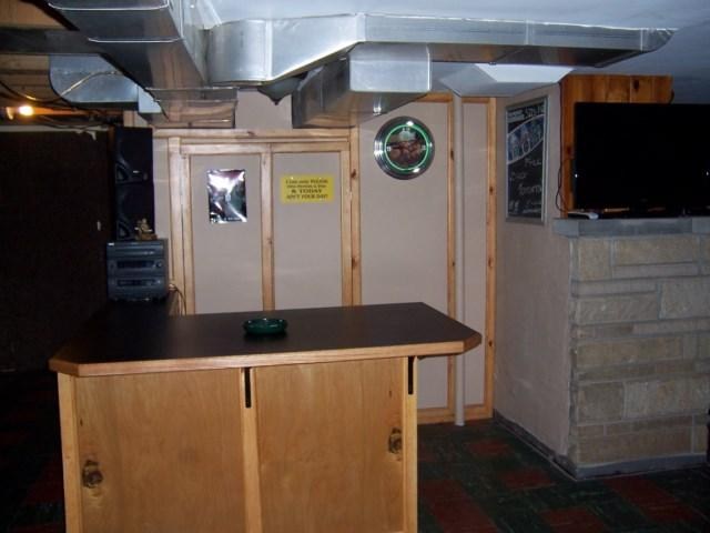 408 W Green St, Butler, IN 46721 photo 11