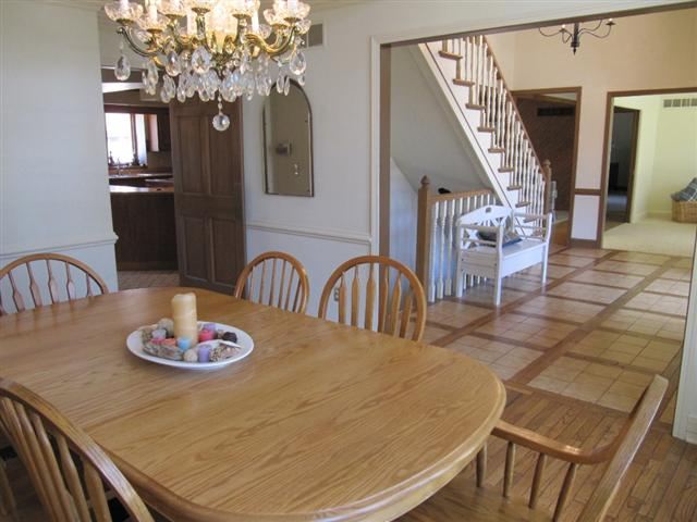 712 Oaktree Ct, Fort Wayne, IN 46845 photo 3