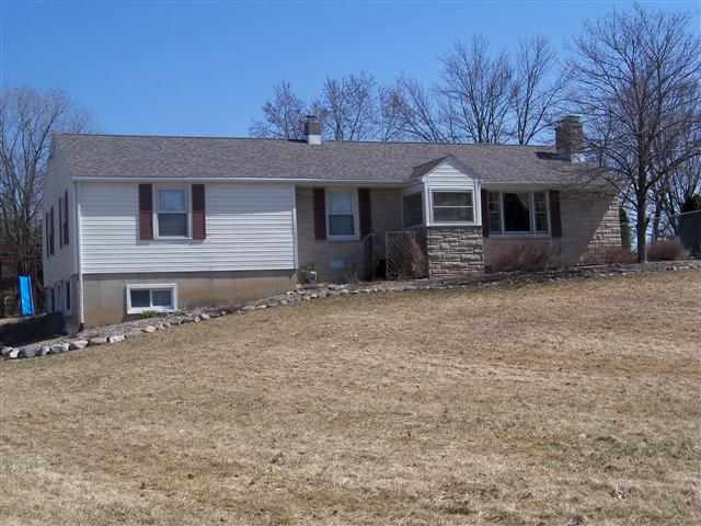3637 Hartzell Rd, Fort Wayne, IN 46806 photo 1
