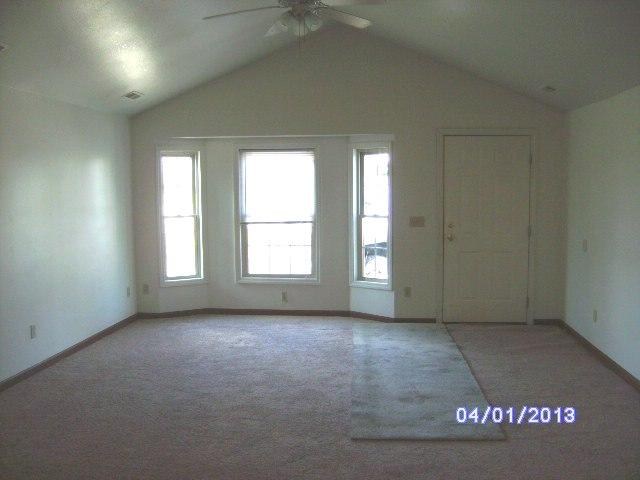 2404 Winch St, Fort Wayne, IN 46803 photo 5
