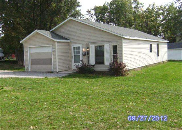 2404 Winch St, Fort Wayne, IN 46803 photo 2