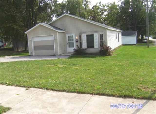 2404 Winch St, Fort Wayne, IN 46803 photo 1