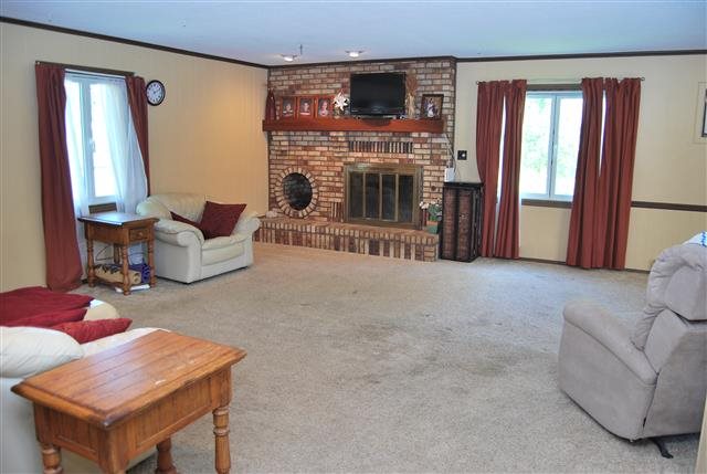 950 N County Line Rd, Markle, IN 46770 photo 3