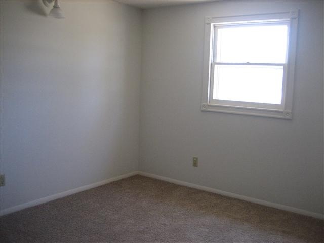 4921 Eicher Dr, Fort Wayne, IN 46835 photo 8