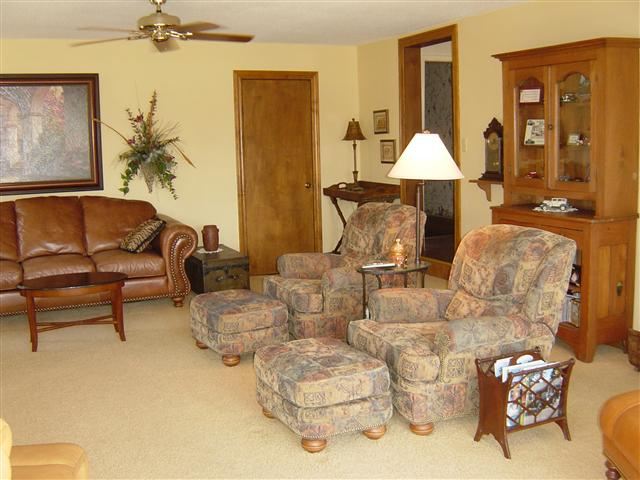 409 W Mill St, Ossian, IN 46777 photo 9