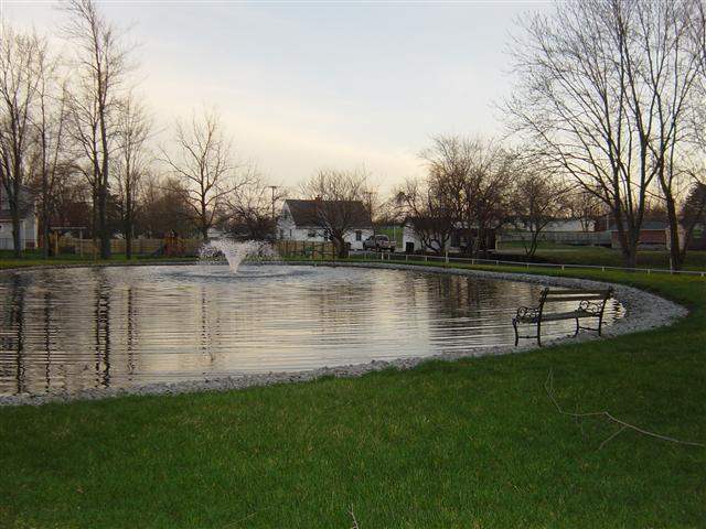 409 W Mill St, Ossian, IN 46777 photo 2