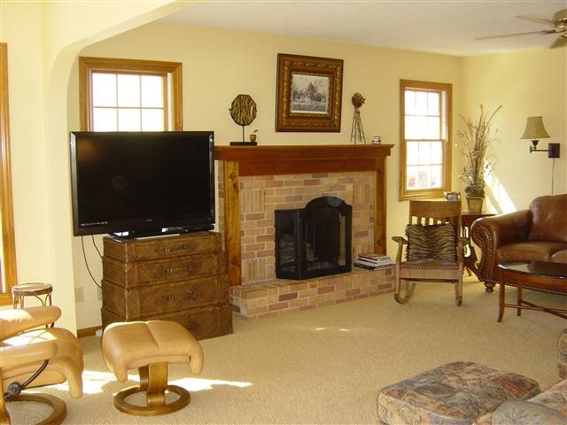 409 W Mill St, Ossian, IN 46777 photo 6