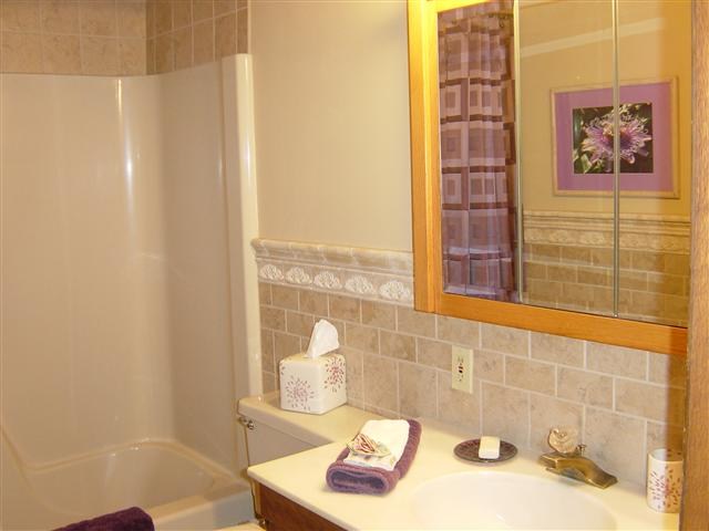 409 W Mill St, Ossian, IN 46777 photo 15